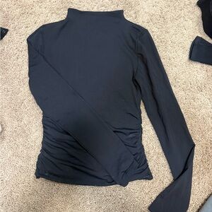aritzia contour top
